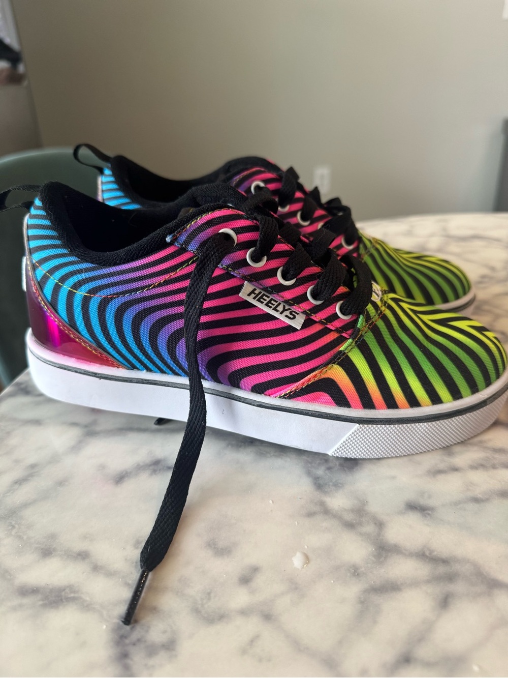 Heelys Kids Rainbow Neon Stripe Skate Sneakers - Multicolor